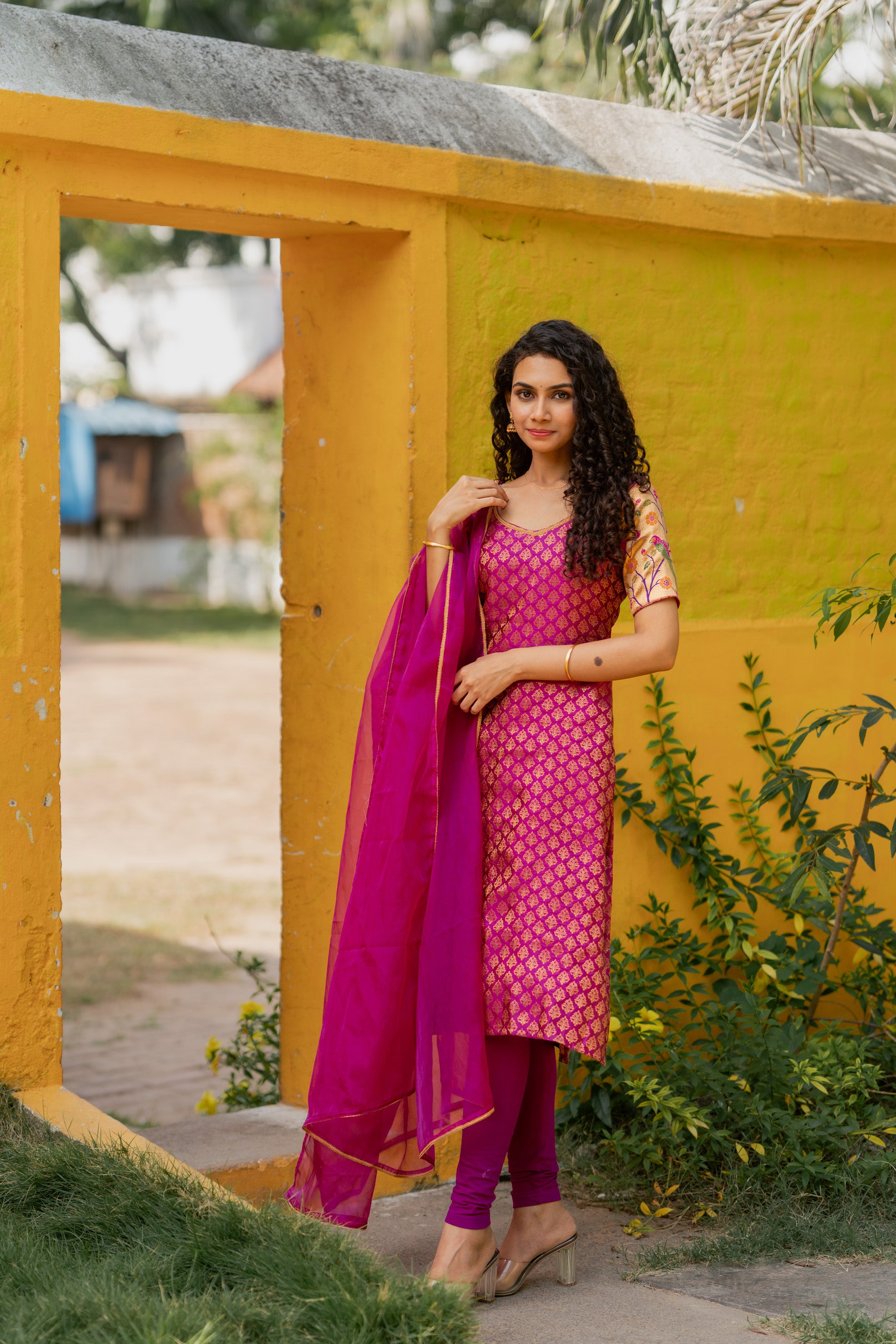 Leriya Fashion Women's Kurti Pant Dupatta Set |Floral Print Cotton Fancy  Kurta Set for Women